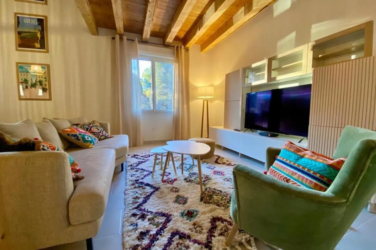 Holiday Home Nature And Swimming Pool In Provence !