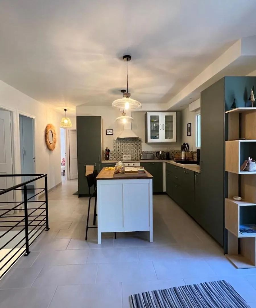 Holiday Home Nature And Swimming Pool In Provence ! France