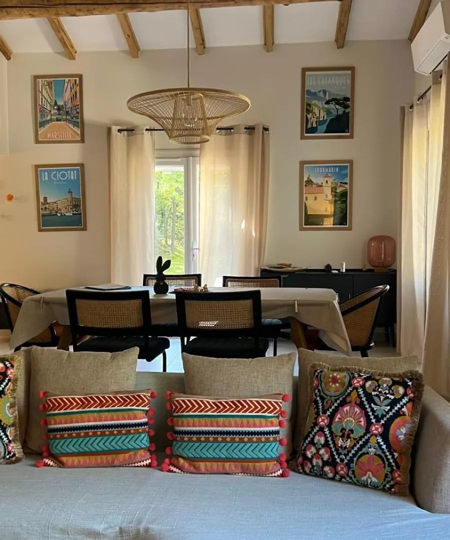 Holiday Home Nature And Swimming Pool In Provence ! Merindol